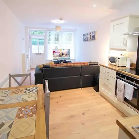 Newly Refurbished Flat, 1 Min From Galgorm Resort Cullybackey Exterior photo