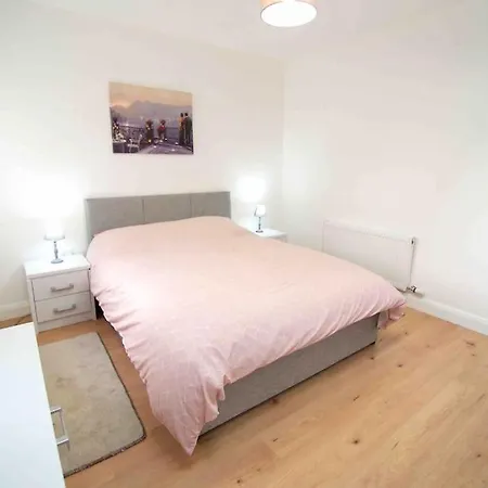 Newly Refurbished Flat, 1 Min From Galgorm Resort Cullybackey Exterior photo