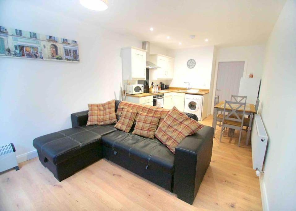 Newly Refurbished Flat, 1 Min From Galgorm *