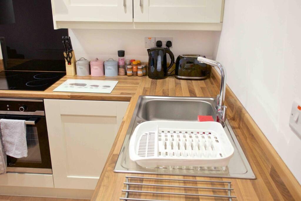 Newly Refurbished Flat, 1 Min From Galgorm Cullybackey